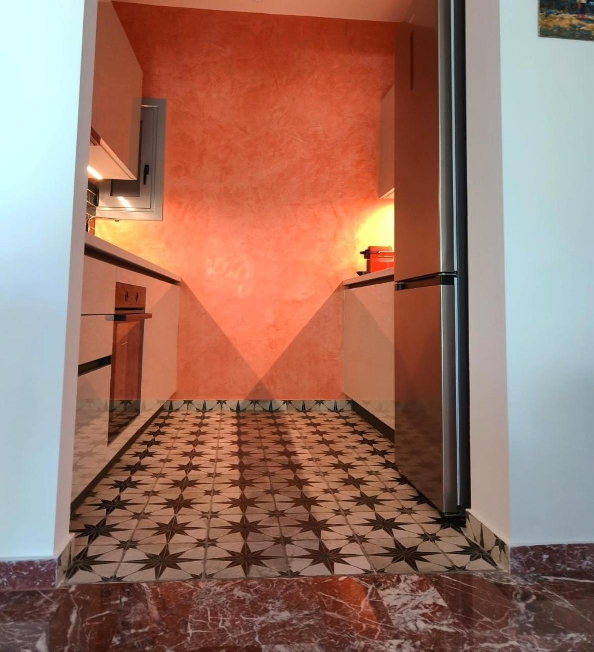 Stylish Artistic Flat With View, Three Min To Metro Apartman Athén Kültér fotó