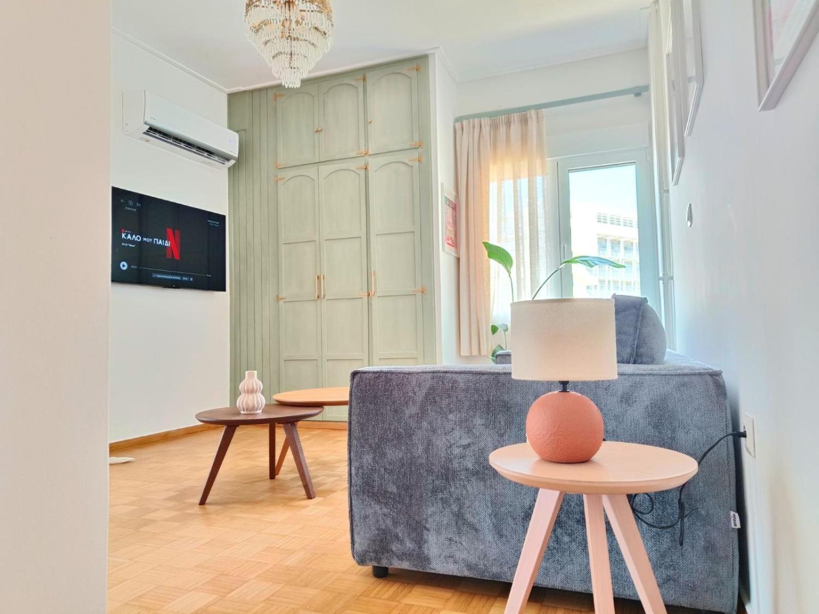 Stylish Artistic Flat With View, Three Min To Metro Apartman Athén Kültér fotó